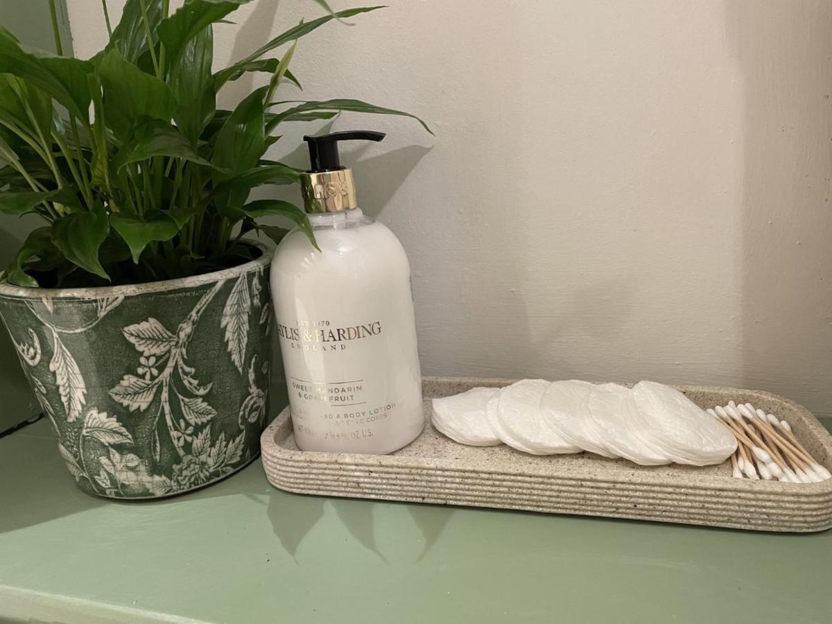 Hebe - Idyllic And Homely With Attention To Detail