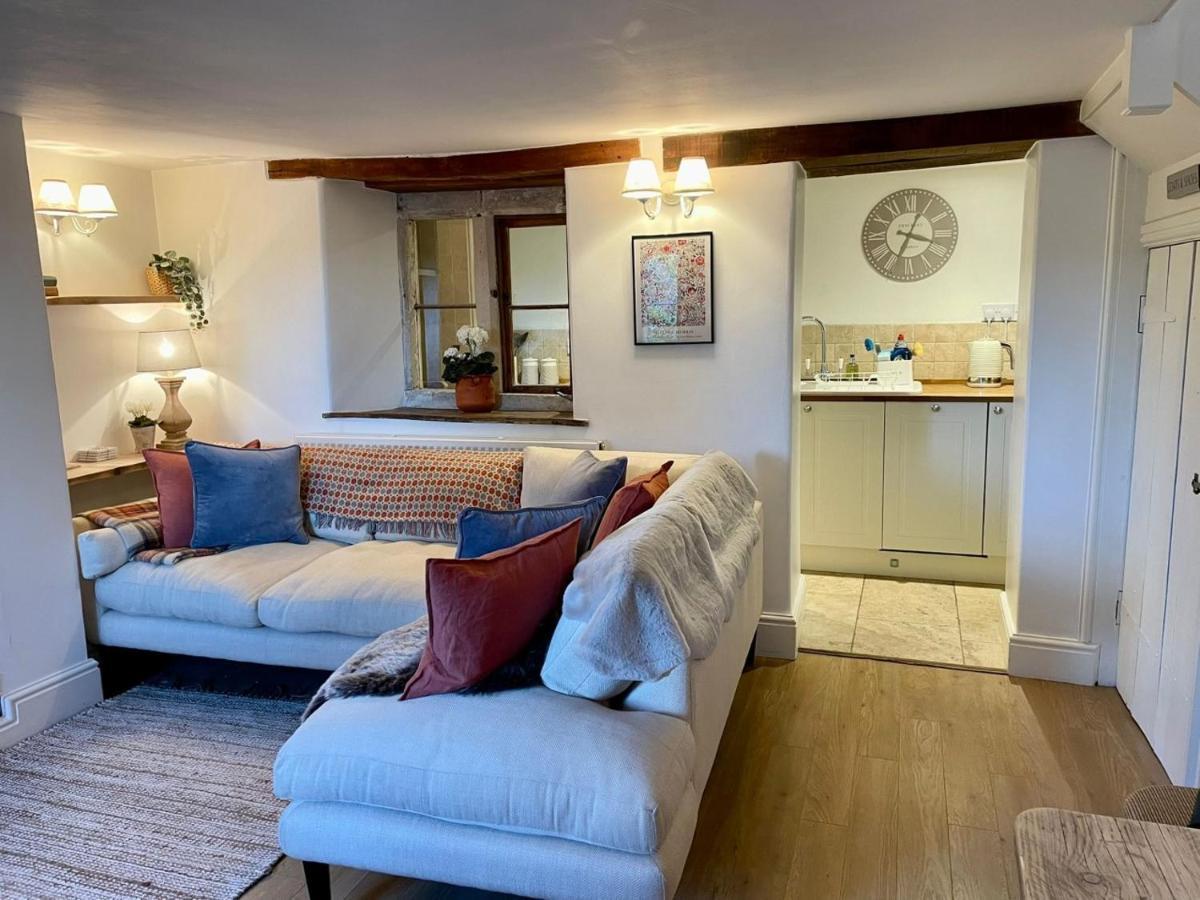 Hebe - Idyllic And Homely With Attention To Detail